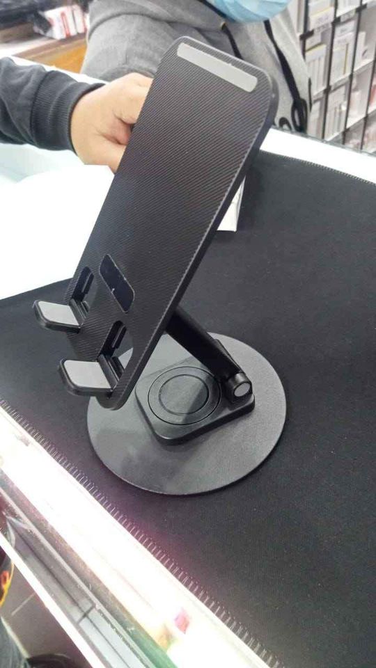 SOPORTE DE ESCRITORIO PARA CELULAR